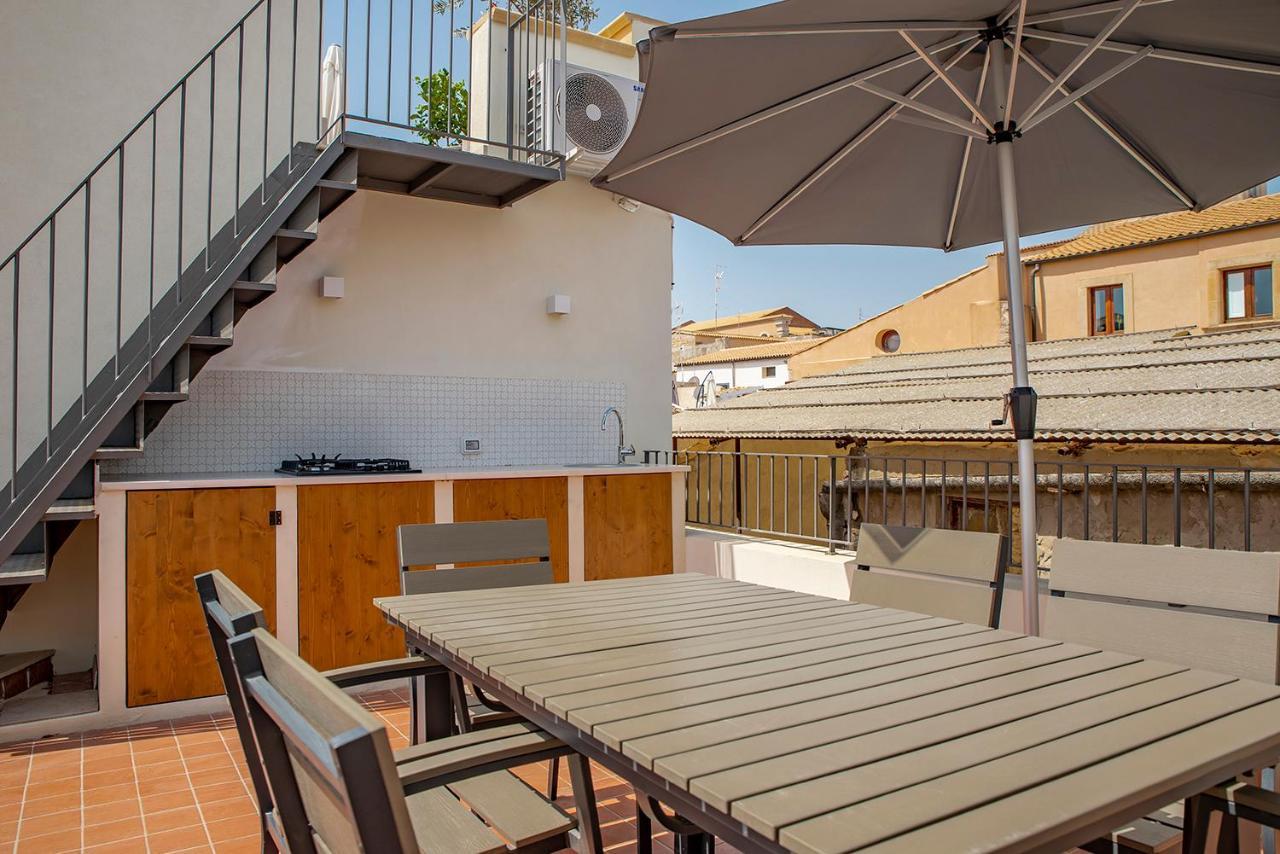 La Terrazza Sul Vicolo Della Giudecca By Wonderful Italy Lägenhet Syrakusa Exteriör bild